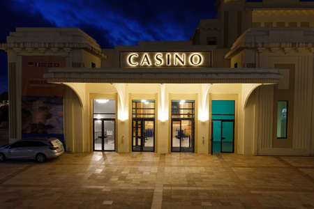 The Biarritz Casino location right on the beach naturally opens it up to the ocean. An art-deco style building, it is the perfect embodiment of the town s architectural heritage.のeditorial素材