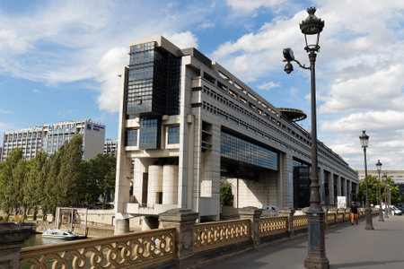 General view of the Colbert building, seat of the Ministry of the Economy and Finance on the banks of the Seine river, seen from the Bercy bridge.のeditorial素材