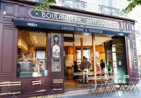 The traditional French bakery and cake shop Ble dor located at Voltaire boulevard in Oberkampf district . Paris, France.のeditorial素材