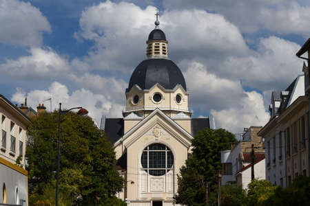 The Sainte-Jeanne dArc church is a Catholic church located in the Clagny-Glatigny district of Versailles , France.の写真素材