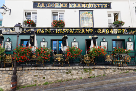 The charming restaurant La Bonne Franquette on Montmartre hill. Montmartre with traditional french cafes and art galleries is one of the most visited landmarks in Paris.のeditorial素材