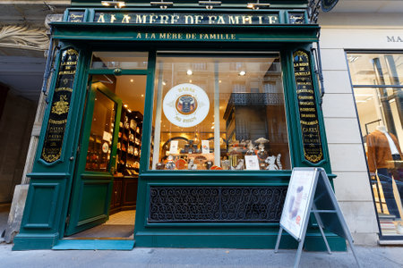A la Mere de Famille is the oldest chocolate shop in Paris. The store first opened in 1761. It located in central Paris in Marais quarter.のeditorial素材