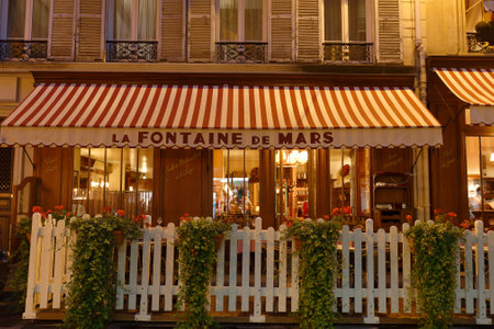 La Fontaine de Mars is typical French cafe located near the Eiffel tower in Paris, France.のeditorial素材