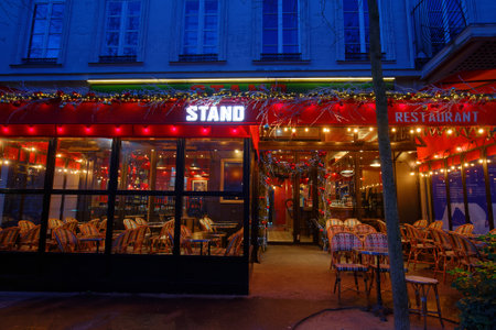 Traditional French restaurant Stand located in the Montparnasse Quarter near the Gare Montparnasse, Montparnasse Tower and Galeries Lafayetteのeditorial素材