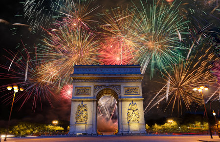 New Year fireworks display over the Arc de Triomphe, Paris. Franceの写真素材