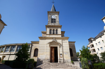 Saint-Pierre-et-Saint-Paul is a church that was built from 1832 until 1834. It is located in Fontenay-aux-Roses,France.の写真素材
