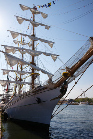 The great mexican three-masted schooner Cuauhtemoc on the Seine river for Armada parade. Training vessel, history of mexico. Boat accustomed to challenges of seas.のeditorial素材