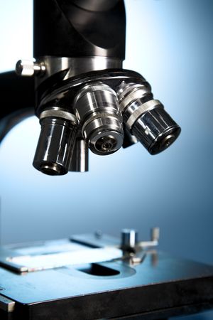 A close up of a microscope