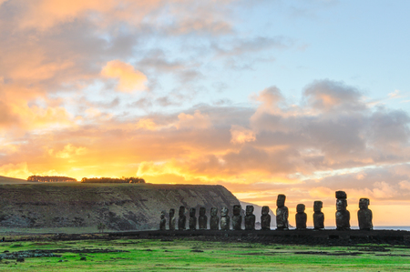 HDR Photo of the sunrise at the Ahu Tongariki moai site on the coast of Easter Island, Chileの写真素材