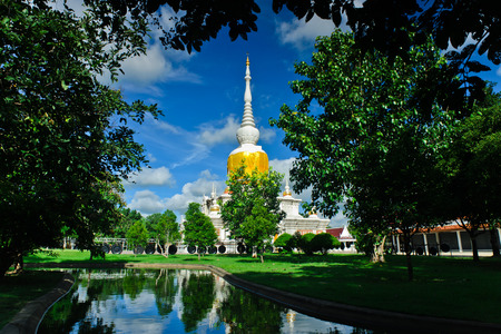 "Phra That Na Dun" is Landmark MahaSarakham ,Thailand Bhudda temple Stupa Maha Sarakham landmark,Temple blue sky in Maha Sarakham, Thailand; Phra That Na Dun (Temple),のeditorial素材