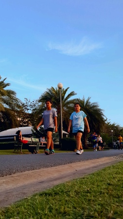 people jogging