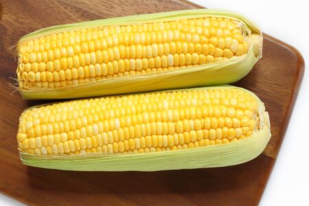 Corn is vegetable food for healthy.