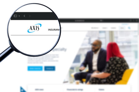 Los Angeles, California, USA - 8 Martha 2023: Illustrative Editorial of Axis Capital Holdings Limited website homepage. Axis Capital Holdings Limited logo visible on display screenのeditorial素材