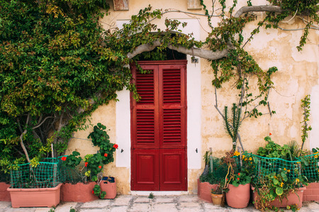 Maltese old red door, Maltaの写真素材