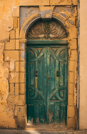Maltese old green door, Maltaの写真素材