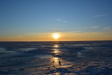 Spring Leningrad Region. Beach on the Gulf of Finland in March 8, 2020.の写真素材