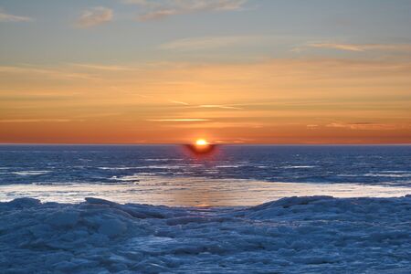 Spring Leningrad Region. Beach on the Gulf of Finland in March 8, 2020.の写真素材