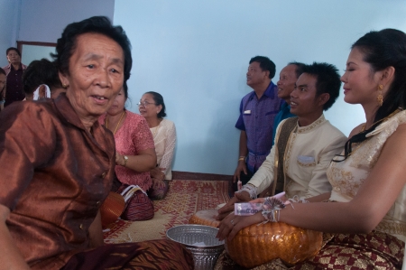 Asian thai couple bride and bridegroom in thai wedding suit at wedding ceremonyのeditorial素材