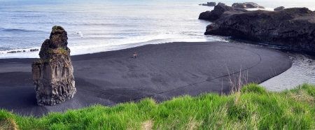driving in the beach, Vik, Icelandの写真素材