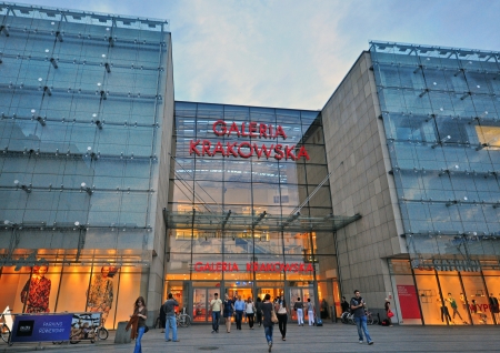 KRAKOW, POLAND - JULY 20: People at the entrance of Galeria Krakowska on July 20, 2012. Galeria Krakowska is the biggest shopping mall of Krakow. のeditorial素材