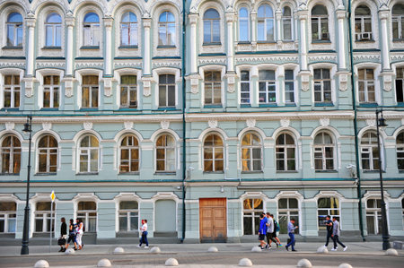 MOSCOW, RUSSIA - JUNE 21: Undefined people in the street of Moscow, Russia on June 21, 2018.のeditorial素材