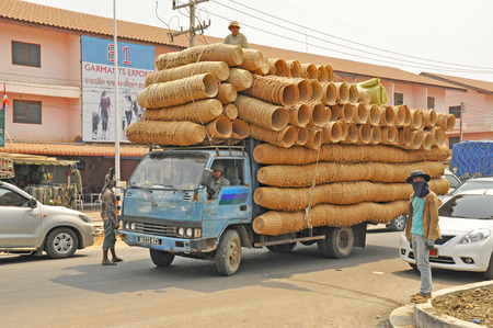SAKAEO, THAILAND - FEBRUARY 14   People in Rong Kluea market on February 14, 2014 in Sakaeo, Thailand  Rong Kluea market  is renowned for second hand, craft and brandname apparels at bargained prices のeditorial素材