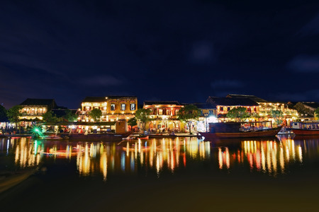 HOI AN, VIETNAM - NOVEMBER 24, 2016: Hoi An ancient town. Hoi An is a popular tourist destination of Asia.のeditorial素材