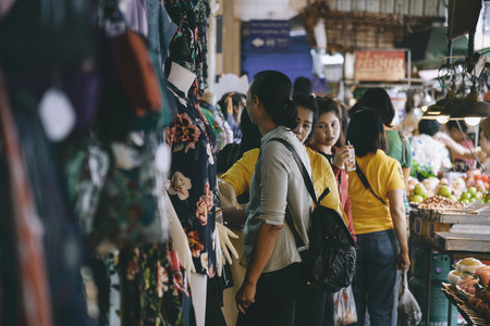 SONGKHLA, THAILAND - JANUARY 29, 2018: Unidentified tourists are shopping at Kim Yong market in Hat Yai, Songkhla, Thailand.のeditorial素材