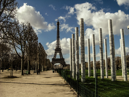 A view of the Eiffel tower from the park.の写真素材