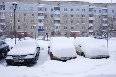 Borisov, Belarus - January 13, 2016: Natural disasters, snow storm with heavy snow paralyzed the city. Kolaps. Snow covered the cyclone Daniella in Europe, January 13, 2016 in Borisov, Belarus.のeditorial素材