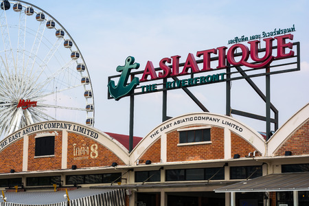 ASIATIQUE The Riverfront Factory  in Bangkok Thailand. Many tourist come to shoping and see river viewpoint.のeditorial素材