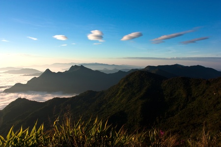 Mist and mountains.の写真素材