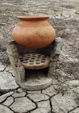 Clay Pot and Ancient Stoveの写真素材