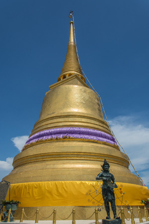 Afternoon time at the Gold mountain templeの写真素材