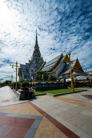Chachoengsao, Thailand, June 04, 2024, A stunning architectural masterpiece, Wat Sothon Wararam Worawihan boasts intricate details, golden spires, and a serene atmosphere. This iconic Thai temple is a must-visit for any traveler seeking to experience the のeditorial素材