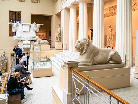 MOSCOW, RUSSIA - JANUARY 25, 2019: people in Ancient Greek Courtyard of Pushkin State Museum of Fine Arts at Vohonka street. Pushkin Museum is the largest museum of European art in Moscowのeditorial素材