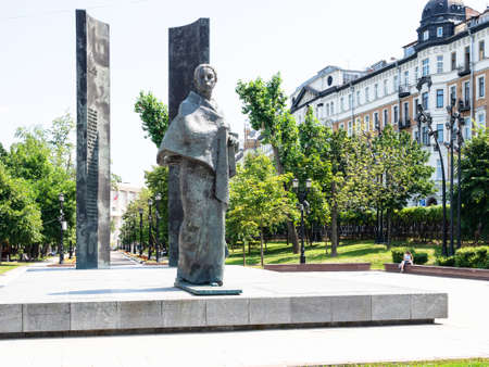 Moscow, Russia - 11 July 2021: Sretensky Gate Square with Monument to Nadezhda Krupskaya and green boulevard in Moscow. The monument was inaugurated on 1976, sculptors Belashova, Belashovのeditorial素材