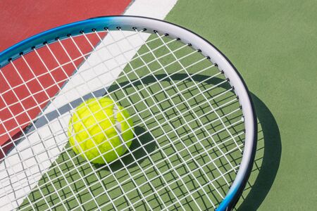 テニス部の写真 イラスト素材一覧 12 569件 ストックフォトのamanaimages Plus