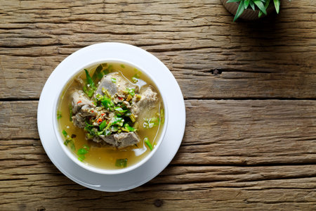 Hot and Spicy Pork Neck Bones Soup (Lang Zaap)
