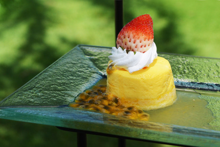  Panna cotta with strawberry and passion fruitの写真素材
