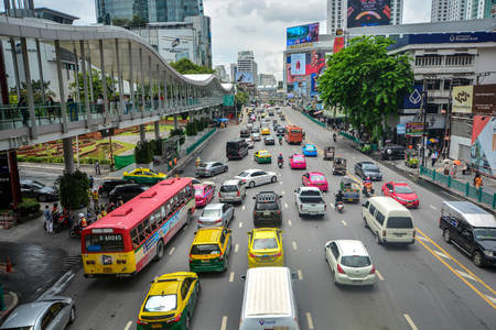 BANGKOK - October 25,2018 : Scene of traffic and people on Ratchadamri road, Bangkok- THAILANDのeditorial素材