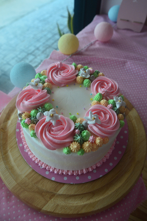 Cakes decorated with butter cream flowersの写真素材