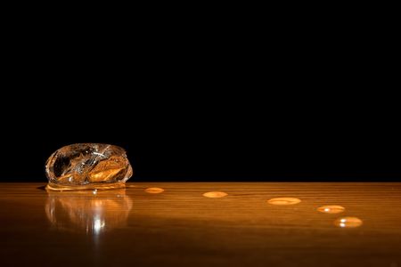 Ice cube in back backgroundの写真素材