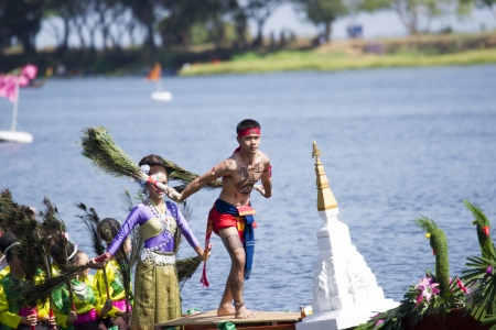 Sakon traditional peacock dance procession round のeditorial素材