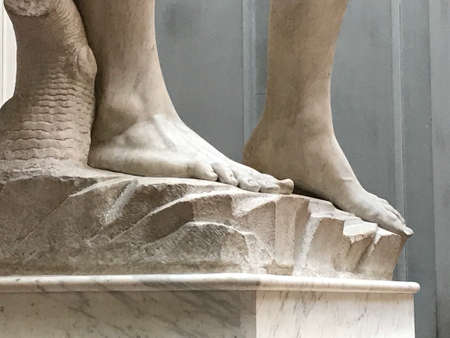 Florence, Tuscany, Italy - 07/11/2018: Galleria dell'Accademia, sculpture of Michelangelo - "David"のeditorial素材