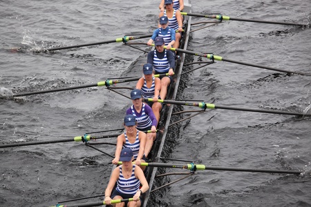 BOSTON - OCTOBER 23: Riverside Boat Club youth womens Eights races in the Head of Charles Regatta. Oakland Strokes won with a time of 17:12 on October 23, 2011 in Boston, MA.のeditorial素材