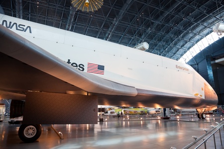 CHANTILLY, VIRGINIA - OCTOBER 10: Space Shuttle Enterprise at the National Air and Space Museum on October 10, 2011. The Enterprise was the first Space Shuttle orbiter. On September 17, 1976 the first full scale prototype was completed.のeditorial素材