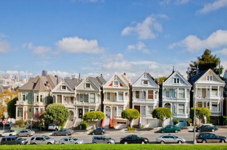 SAN FRANCISCO, USA - NOVEMBER 1, 2012: Painted Ladies in San Francisco on November 1st, 2012. It is the row of Victorian houses at 710-720 Steiner Street, across from Alamo Square park. The houses were built between 1892 and 1896 by developer Matthew Kavaのeditorial素材