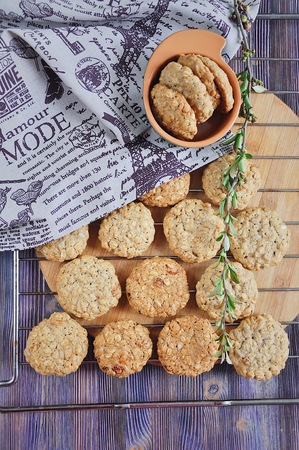 Homemade oatmeal cookies with raisins. View from aboveの写真素材