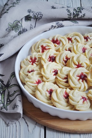 Qurabiya, homemade biscuit shortbread cookies with jam. Kurabyeの写真素材